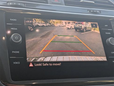 Used 2024 Volkswagen Tiguan Wolfsburg Edition image 18