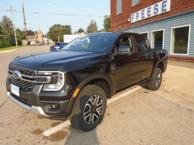New 2026 Ford Ranger Lariat w/ Convenience Package AWD/4WD image 1