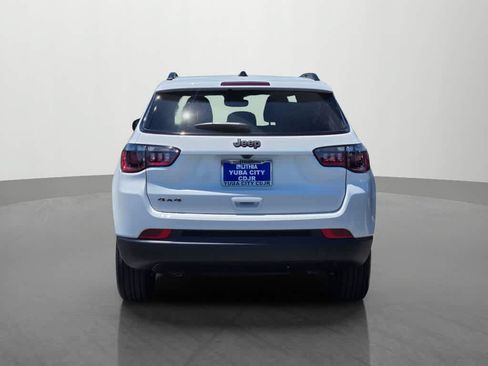 New 2026 Jeep Compass Latitude AWD/4WD image 5