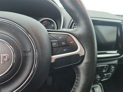 Used 2018 Jeep Compass Limited w/ Navigation Group image 34