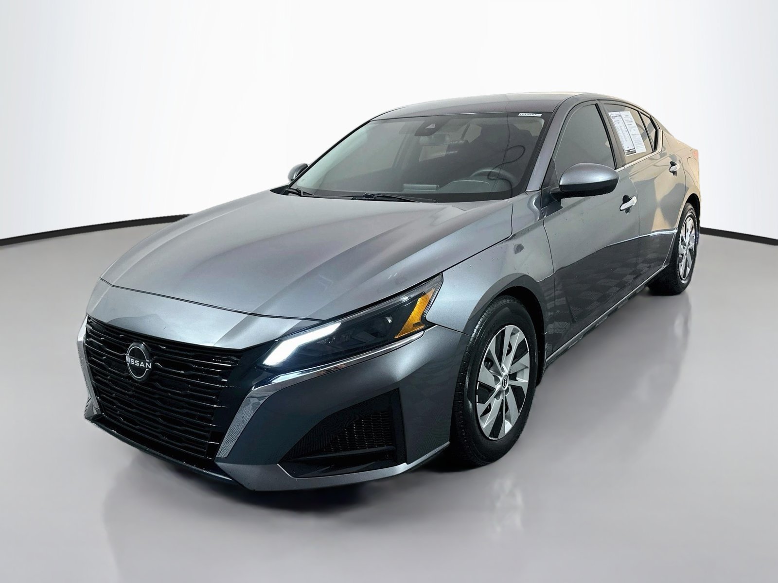 Used 2023 Nissan Altima 2.5 S FWD image 3