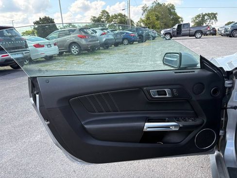 Used 2022 Ford Mustang Premium RWD image 11