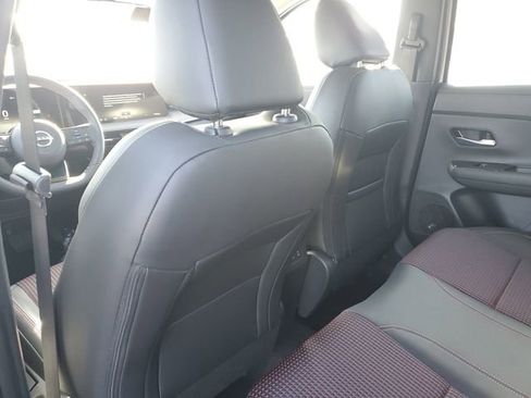 New 2026 Nissan Kicks SR w/ Cold Weather Package image 15