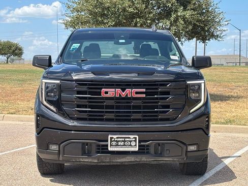 Used 2023 GMC Sierra 1500 Elevation w/ X31 Off-Road Package AWD/4WD image 3