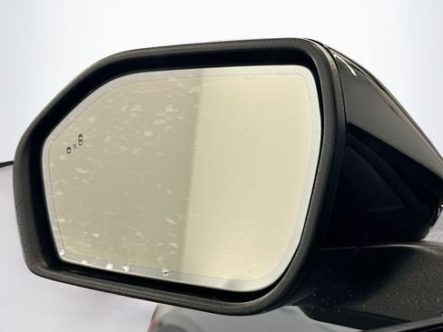 Used 2025 Ford Explorer Platinum w/ LUX Leather Package image 16