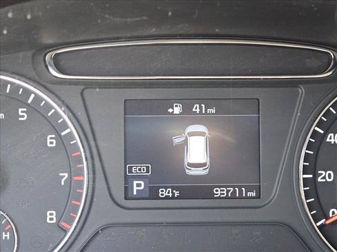 Used 2019 Kia Sorento FWD image 11