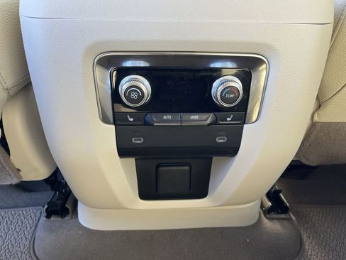 Certified 2024 GMC Yukon Denali image 22