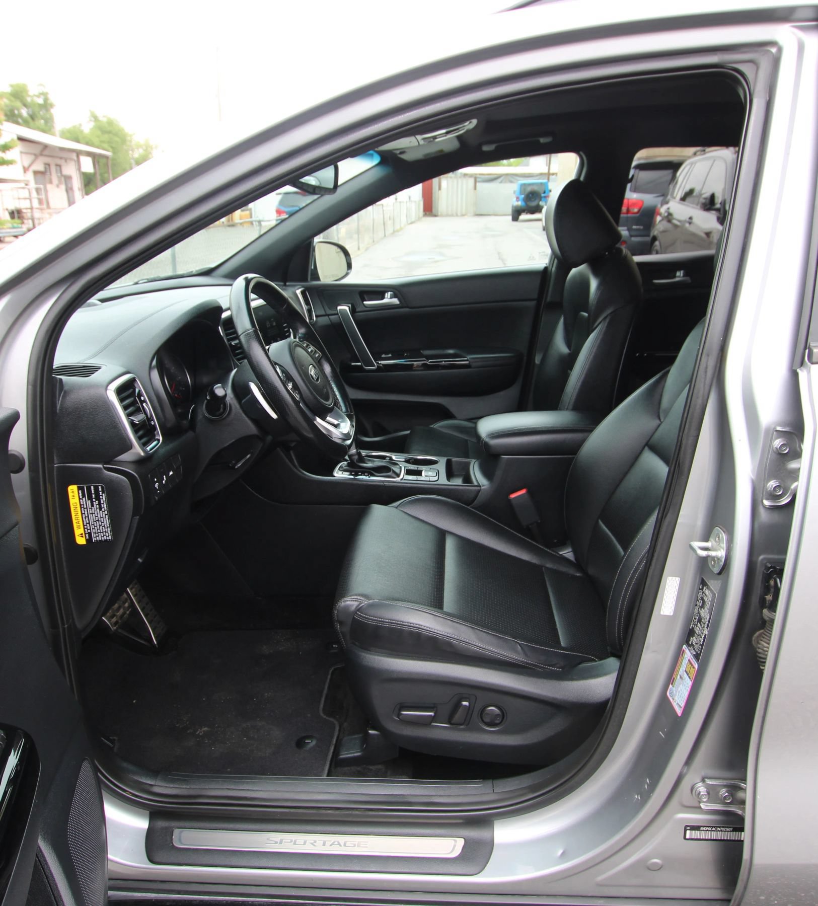 Used 2022 Kia Sportage Nightfall Edition w/ Nighfall AWD Premium Package image 9