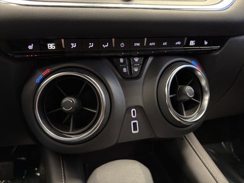 Used 2024 Chevrolet Blazer LT image 22