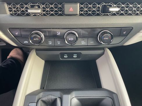 Certified 2023 Honda Accord EX image 13