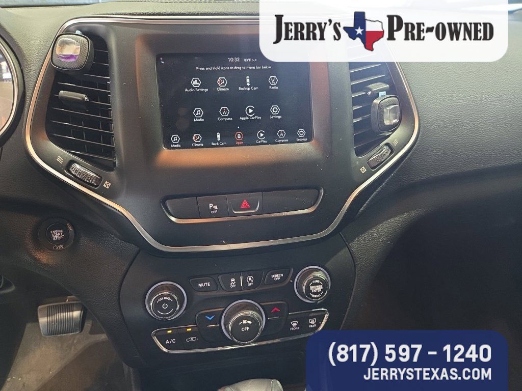 Used 2019 Jeep Cherokee Latitude Plus FWD image 10