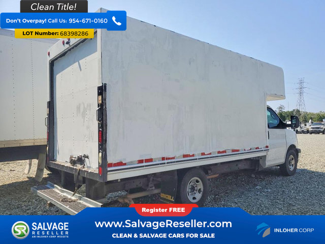 Used 2020 Chevrolet Express 3500 w/ Driver Convenience Package RWD image 4