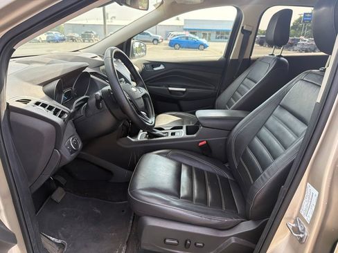 Used 2018 Ford Escape Titanium AWD/4WD image 14