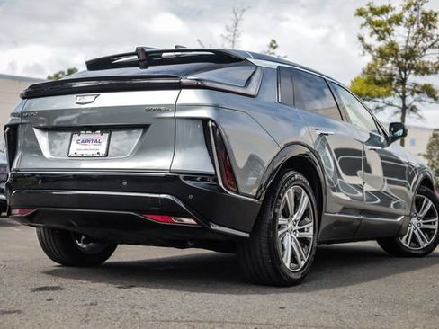 Used 2024 Cadillac Lyriq Tech AWD/4WD image 24