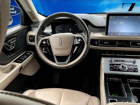 Used 2020 Lincoln Aviator 2WD image 5