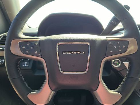 Used 2016 GMC Yukon Denali w/ Open Road Package AWD/4WD image 10