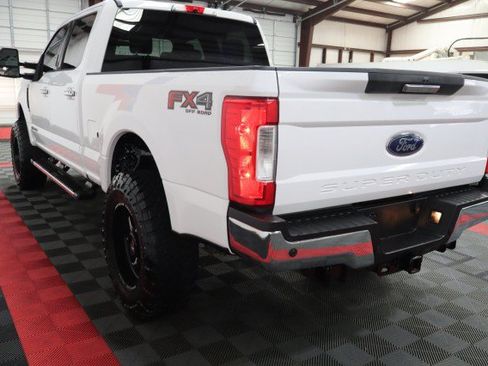 Used 2019 Ford F250 XLT w/ XLT Premium Package AWD/4WD image 27