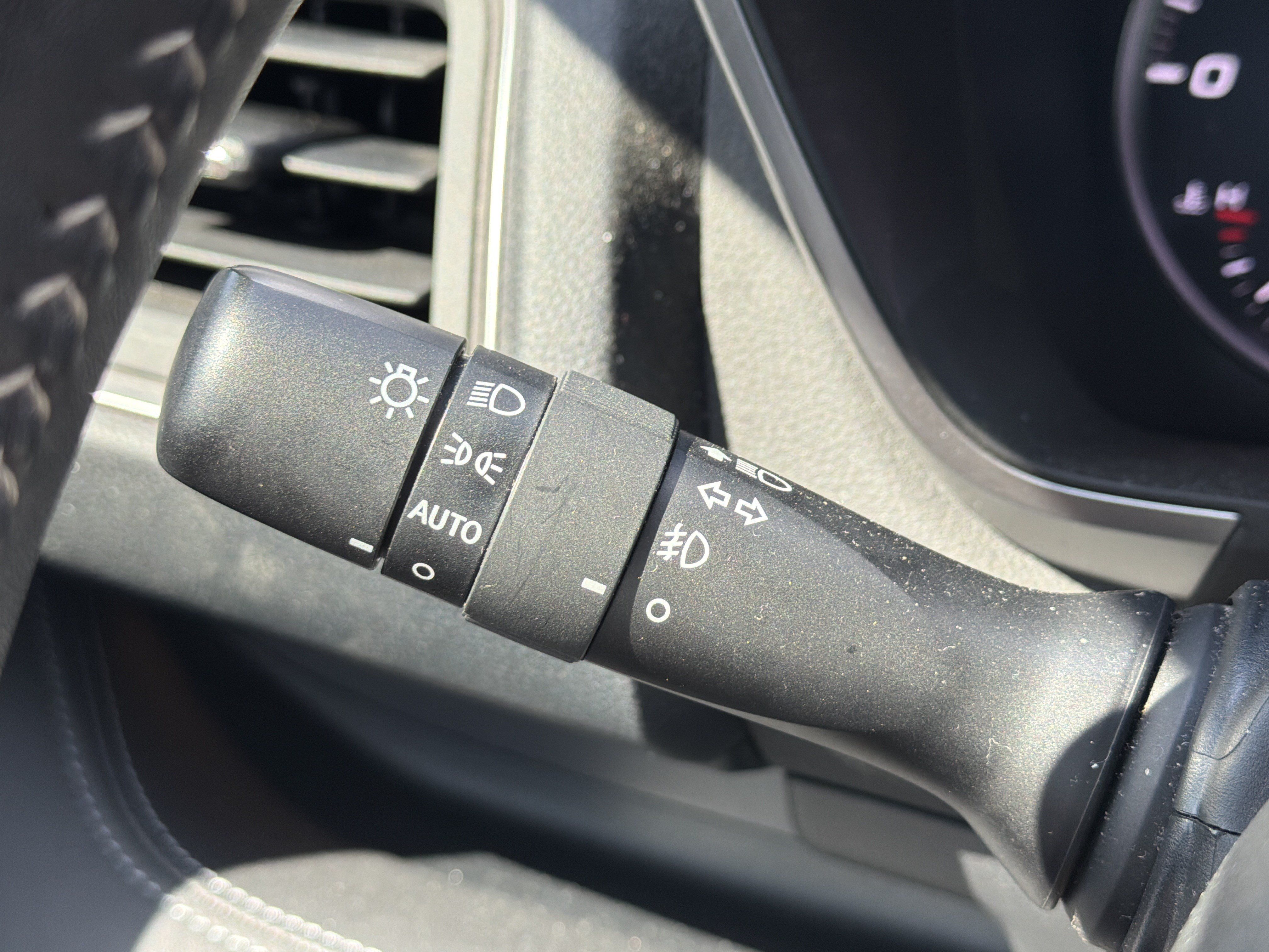 Used 2024 Subaru Ascent Touring AWD/4WD image 16