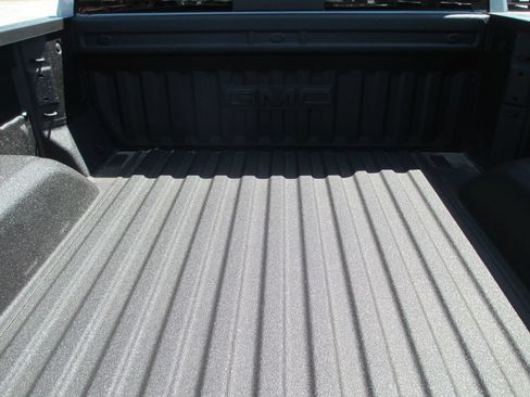 New 2026 GMC Sierra 1500 AT4 w/ AT4 Premium Package AWD/4WD image 9