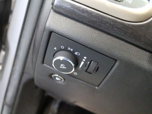 Used 2014 Jeep Grand Cherokee Laredo image 11