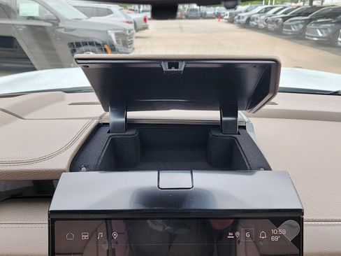 New 2026 GMC Yukon Denali w/ Denali Reserve Package AWD/4WD image 33