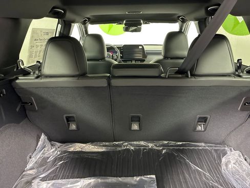 New 2026 Subaru Outback Touring image 31