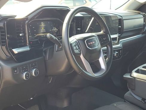 Used 2025 GMC Sierra 1500 Elevation AWD/4WD image 9