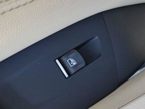 Used 2018 BMW X3 xDrive30i image 16