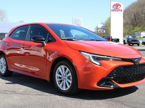 New 2026 Toyota Corolla SE FWD image 4