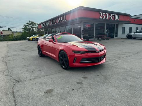 Used 2017 Chevrolet Camaro LT RWD image 17