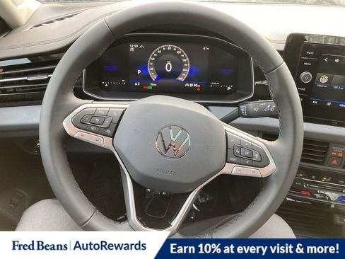 New 2026 Volkswagen Jetta SE image 12