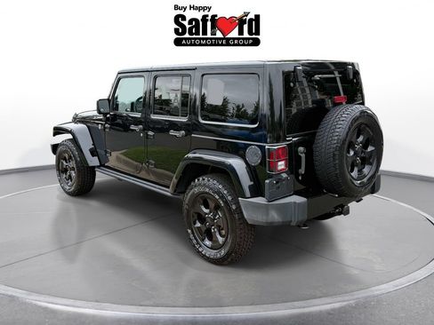 Used 2015 Jeep Wrangler Unlimited Sahara AWD/4WD image 6