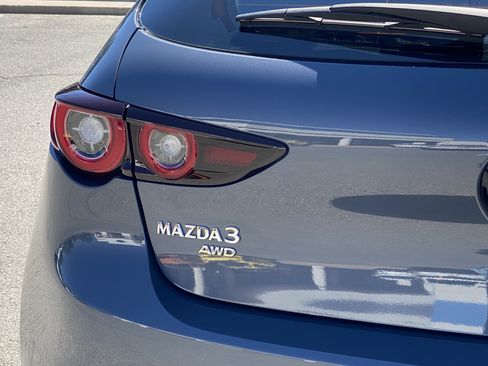 Certified 2025 MAZDA MAZDA3 Hatchback w/Premium Plus Pkg AWD/4WD image 27