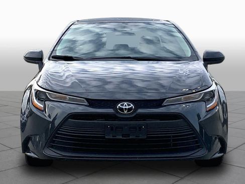 Used 2024 Toyota Corolla LE FWD image 4
