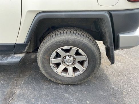 Used 2014 Toyota FJ Cruiser 4WD image 19