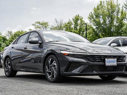 New 2025 Hyundai Elantra Limited