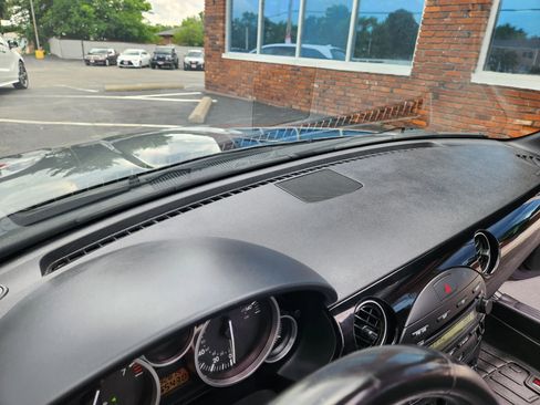 Used 2007 MAZDA MX-5 Miata Grand Touring w/ Premium Pkg image 82