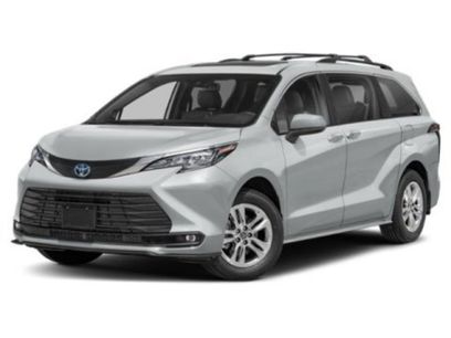 New 2025 Toyota Sienna XLE Woodland Edition