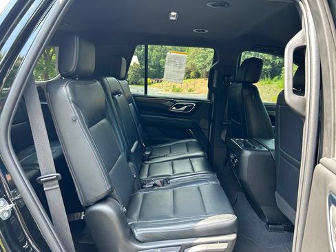 Used 2024 Chevrolet Tahoe LS RWD image 45