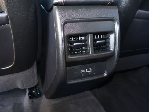 Certified 2022 Cadillac XT4 Sport w/ Safety Alert Package image 18