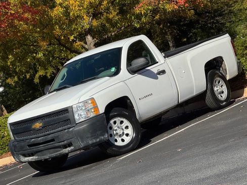 Used 2012 Chevrolet Silverado 1500 W/T RWD image 1
