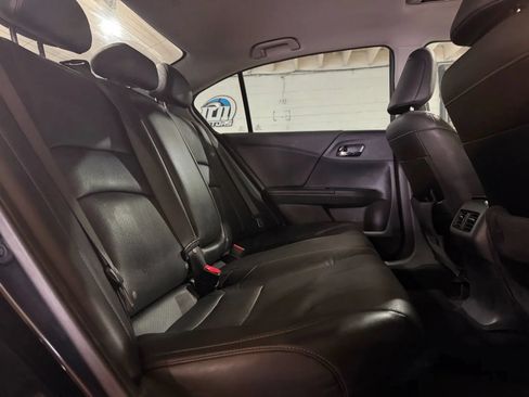 Used 2017 Honda Accord EX-L image 11