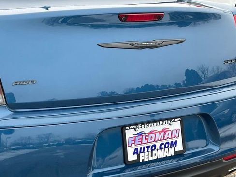 Used 2022 Chrysler 300 Touring w/ Sport Appearance Package image 31