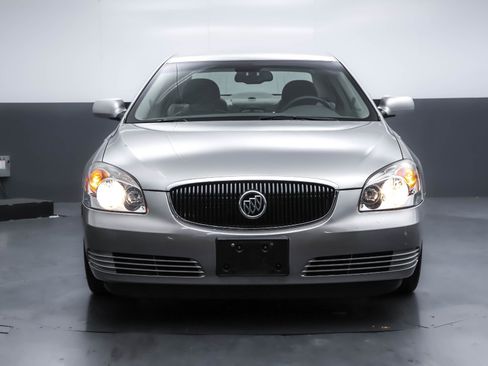 Used 2007 Buick Lucerne CXL w/ Luxury Package image 16