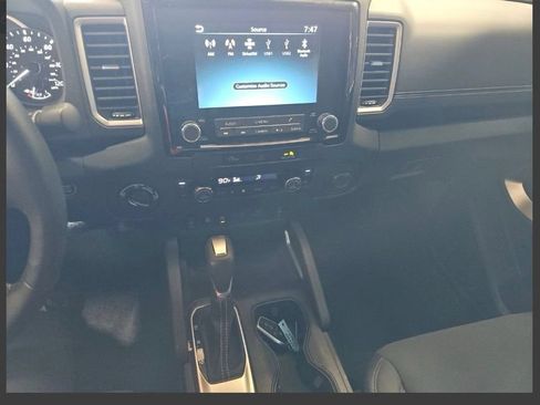 Used 2024 Nissan Frontier SV w/ Hardbody Edition AWD/4WD image 12