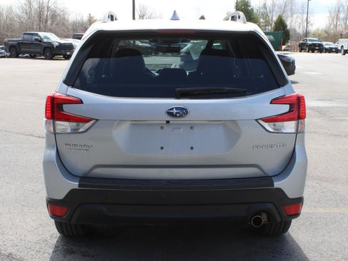 Used 2023 Subaru Forester Limited AWD/4WD image 6