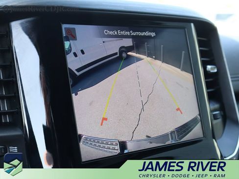 Used 2024 RAM 1500 Laramie AWD/4WD image 32