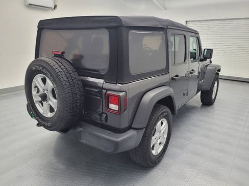 Used 2019 Jeep Wrangler Unlimited Sport S AWD/4WD image 9