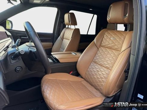 Used 2024 Cadillac Escalade Sport w/ Touring Package AWD/4WD image 16