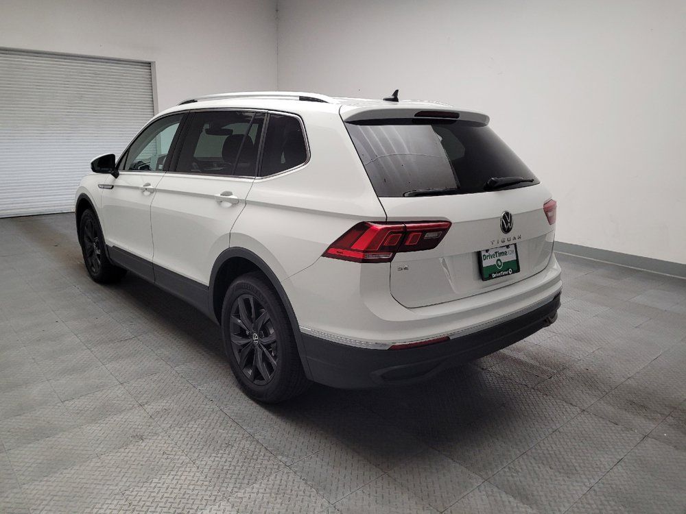 Used 2024 Volkswagen Tiguan SE FWD image 5